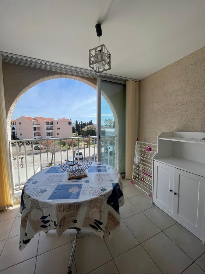 Charmant Appartement A Quelques Metres De La Plage Ла Лонд-ле-Мор Екстериор снимка