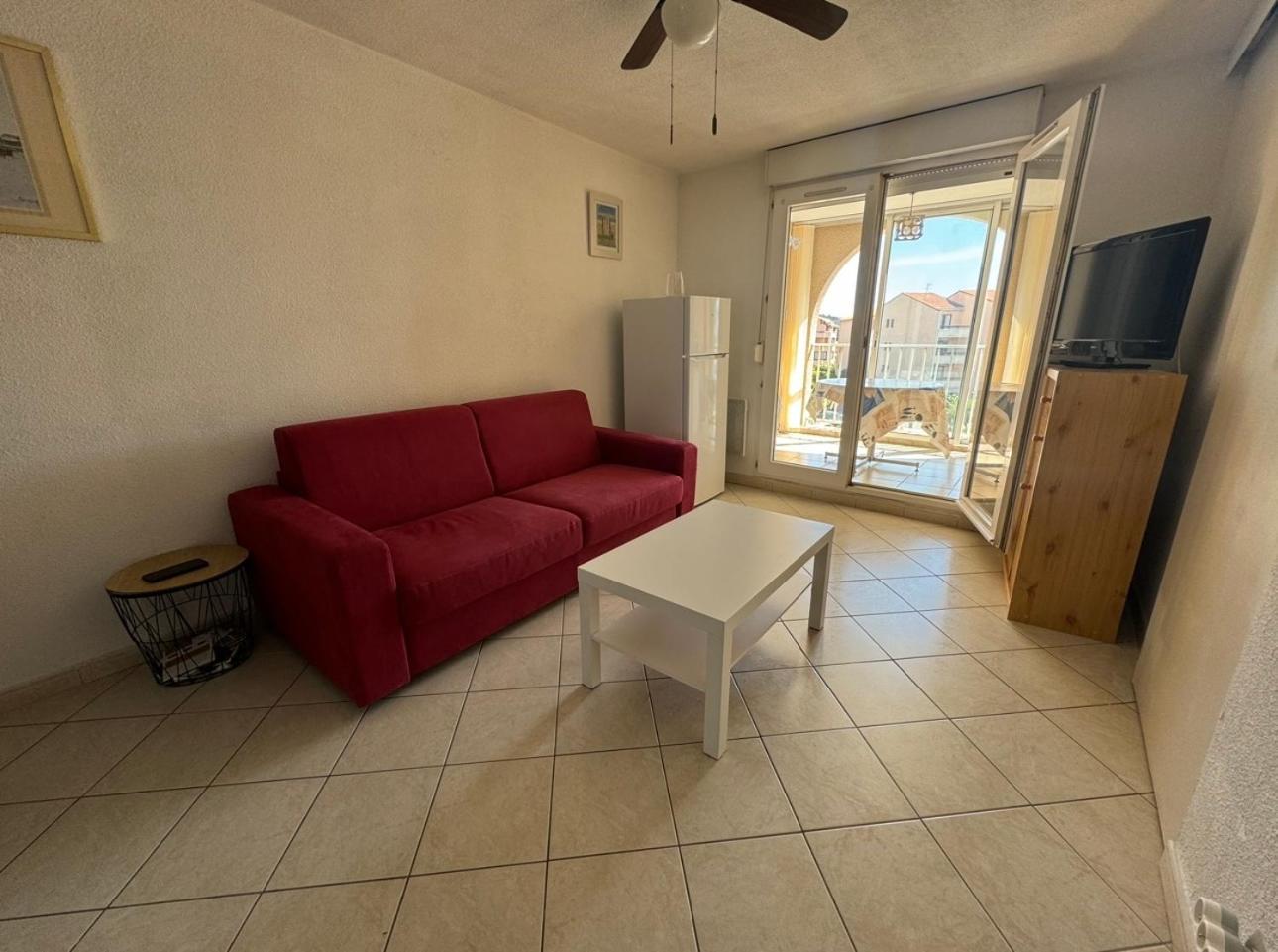 Charmant Appartement A Quelques Metres De La Plage Ла Лонд-ле-Мор Екстериор снимка