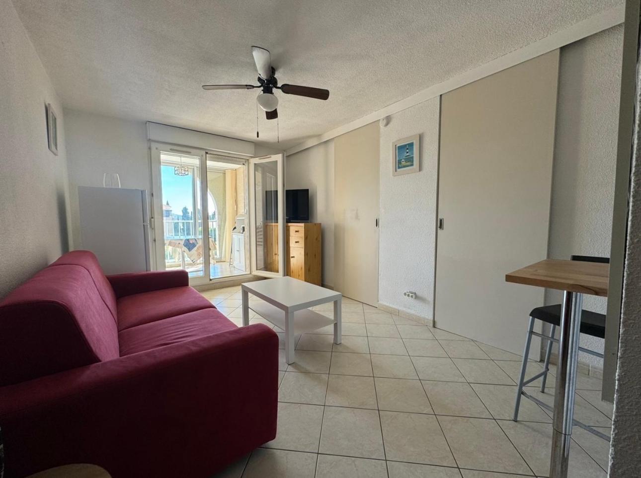 Charmant Appartement A Quelques Metres De La Plage Ла Лонд-ле-Мор Екстериор снимка
